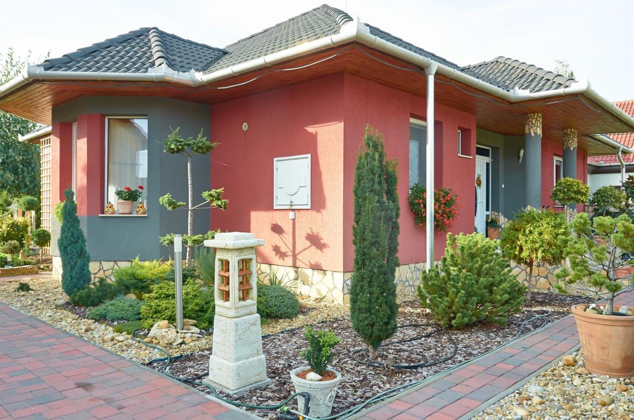 Homokhati Apartman Mórahalom Exterior foto