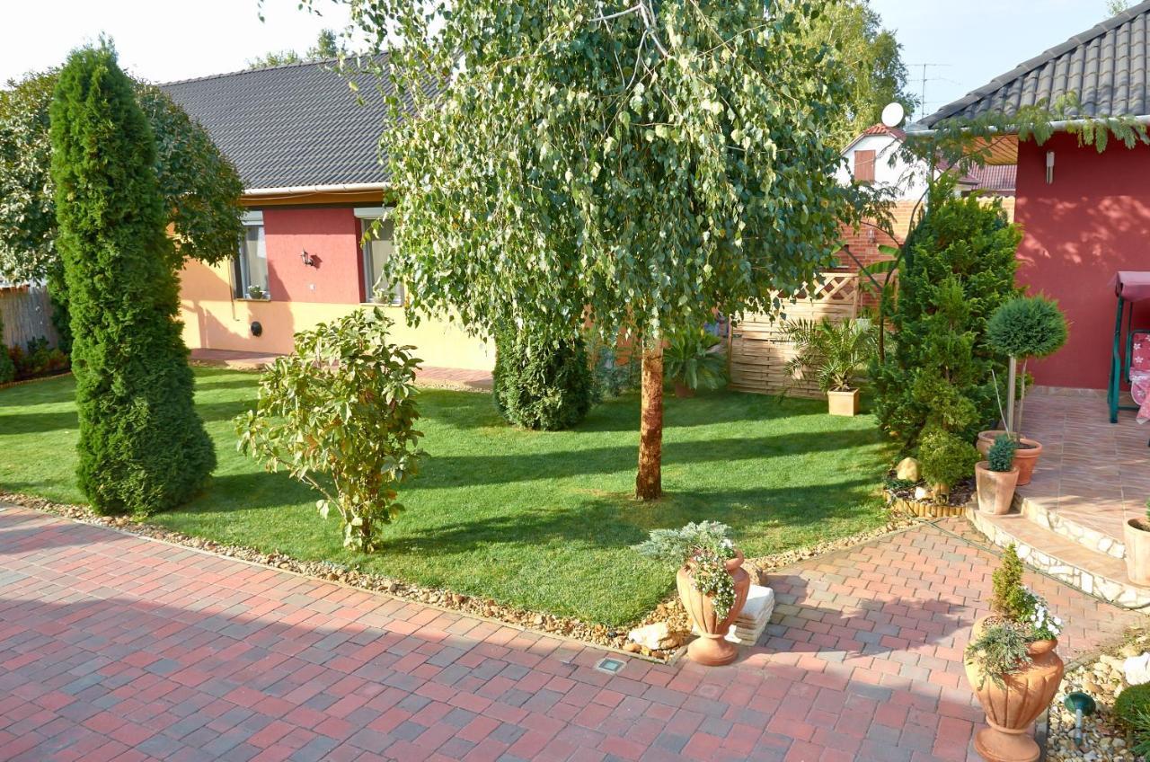 Homokhati Apartman Mórahalom Exterior foto