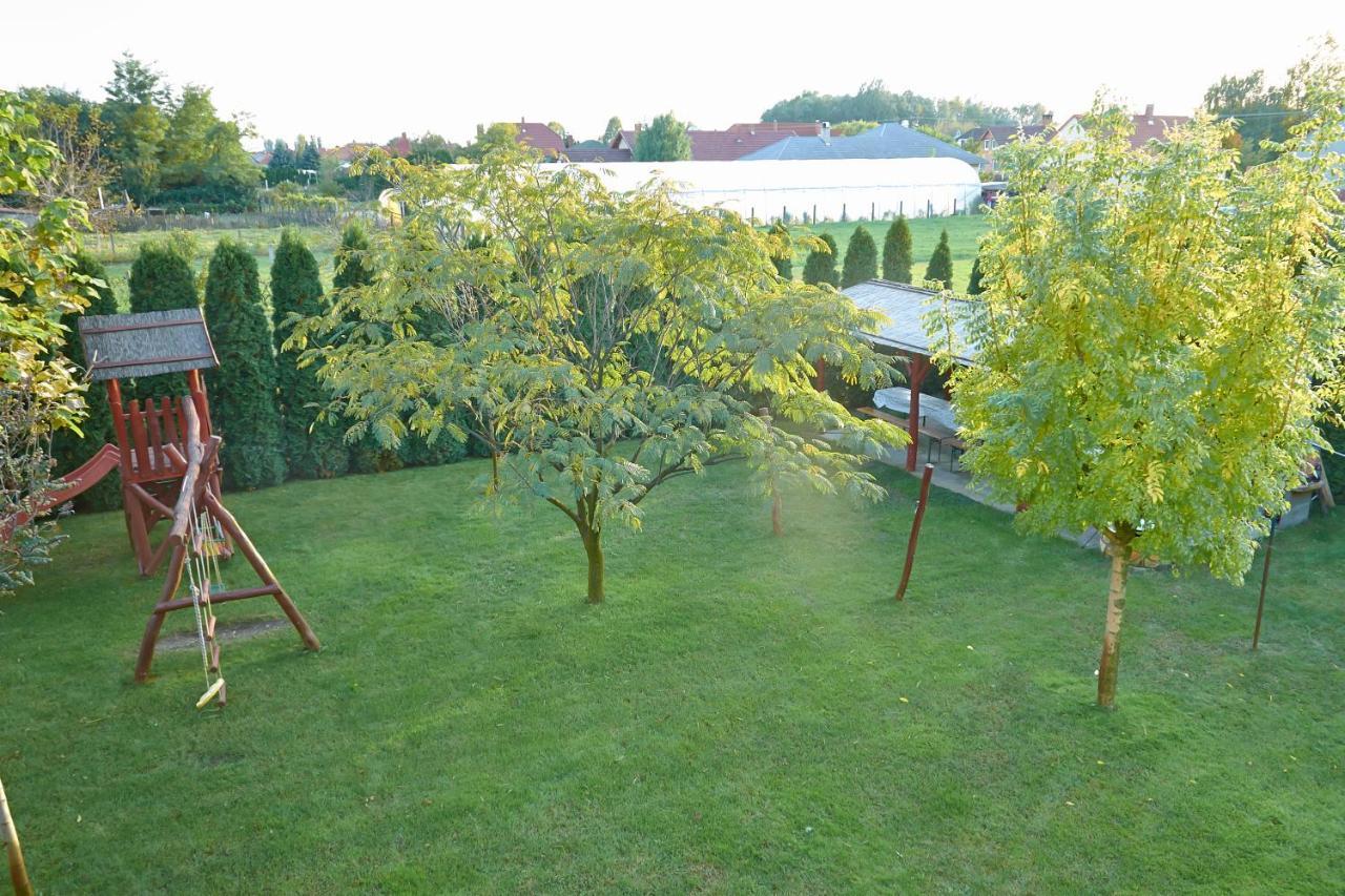 Homokhati Apartman Mórahalom Exterior foto